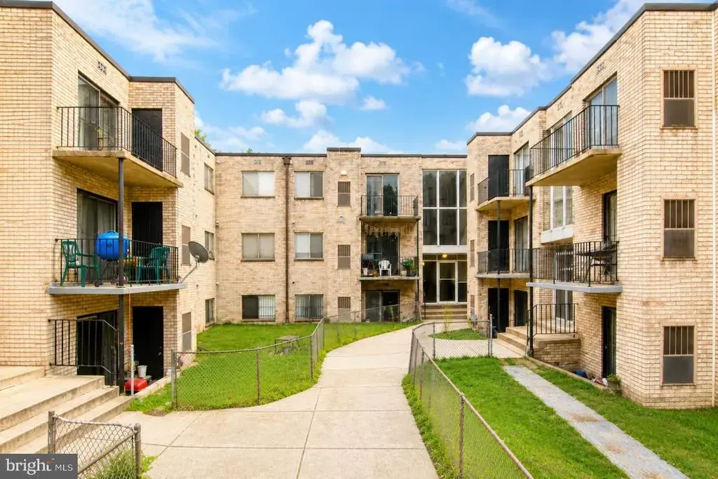 4921 Quarles St Ne #103, WASHINGTON