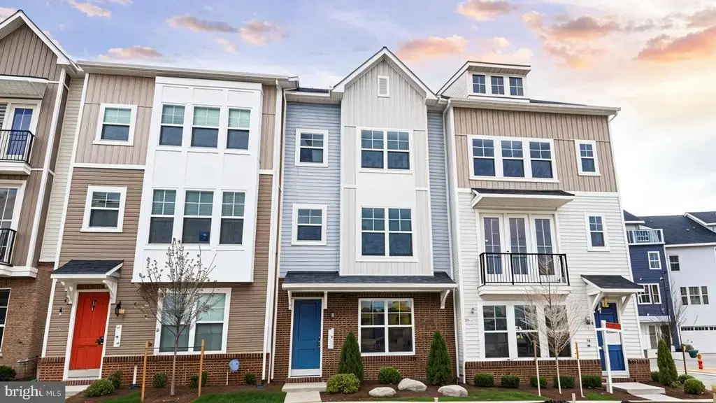 402 Matlock Ln, FREDERICK