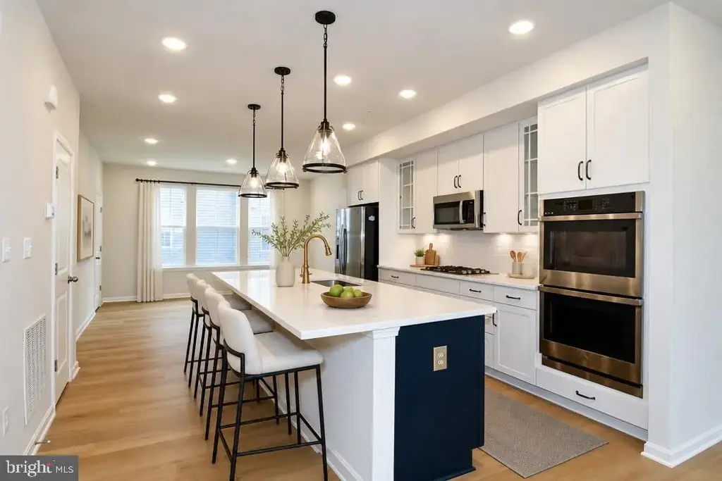 402 Matlock Ln, FREDERICK