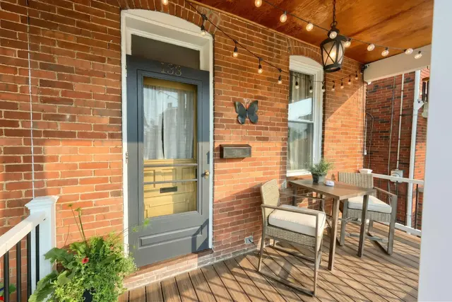 133 S Walnut St, Dallastown