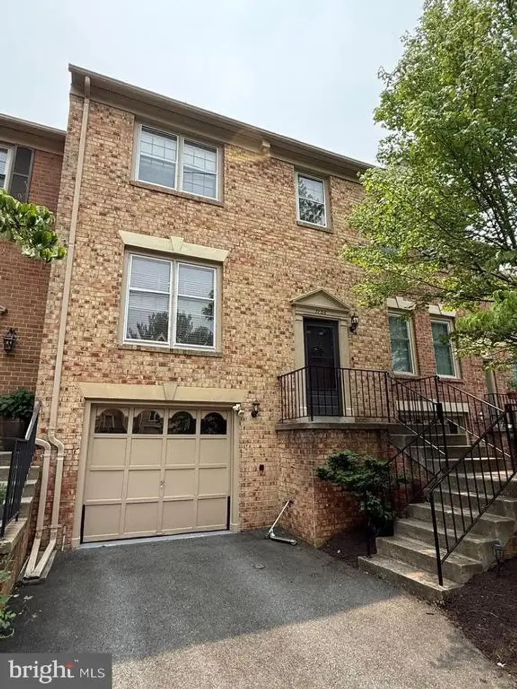 7136 Swansong Way, BETHESDA