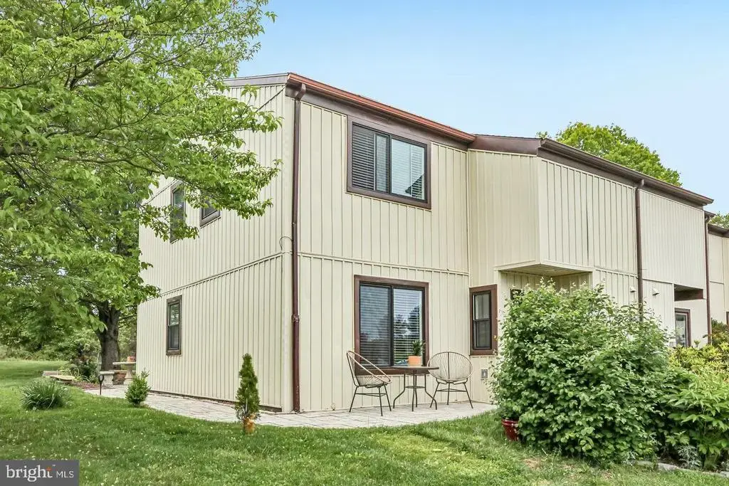 33 Hastings Ct, DOWNINGTOWN