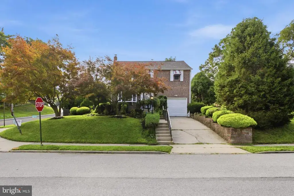 293 Friendship Rd, DREXEL HILL
