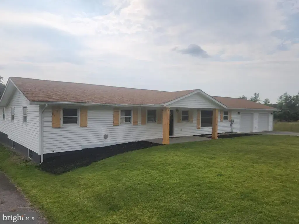 11223 Valley Rd, BERKELEY SPRINGS