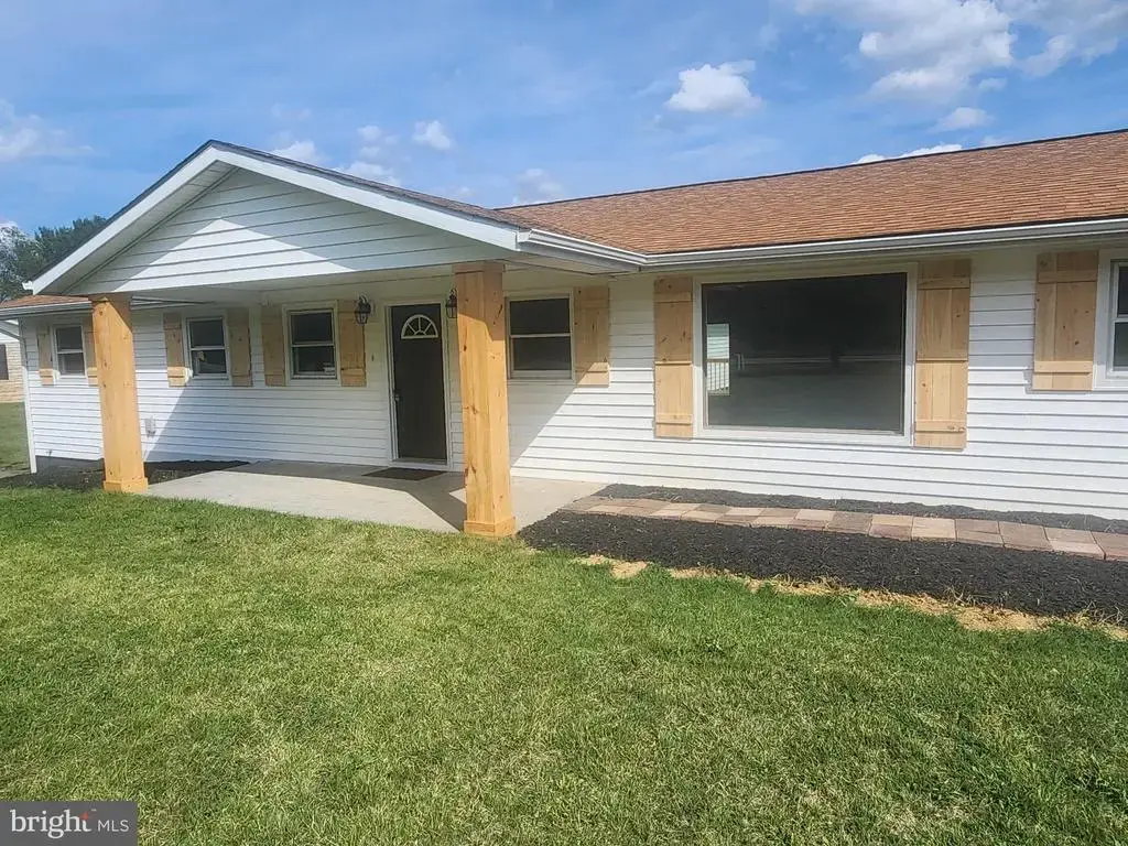 11223 Valley Rd, BERKELEY SPRINGS