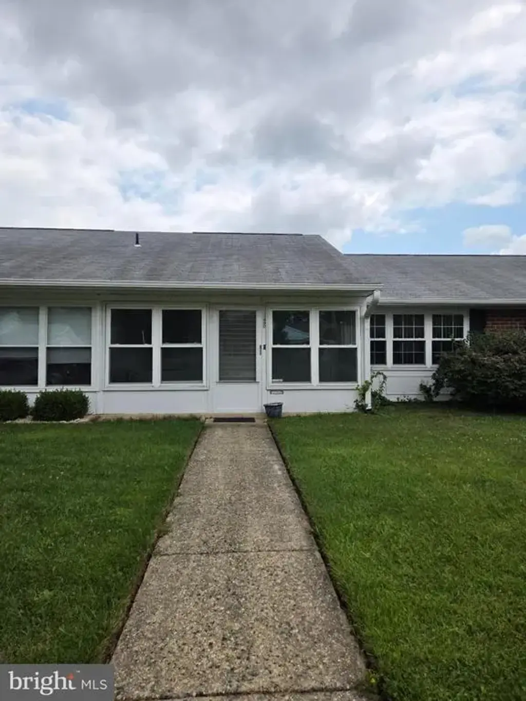 1198 Shetland Dr, LAKEWOOD