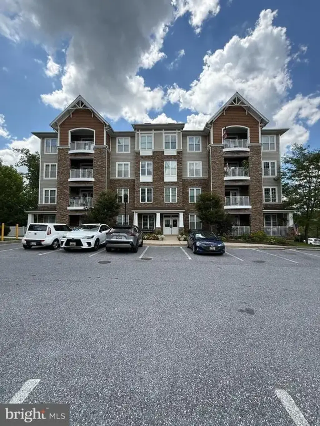 17 Clay Lodge Ln #404, BALTIMORE