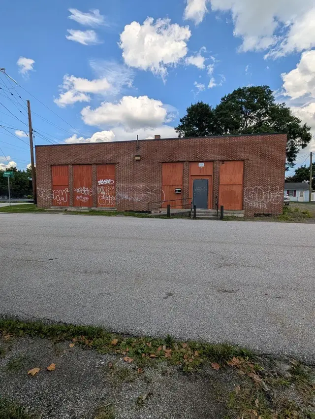 21 Harrison Ave N, Middle River