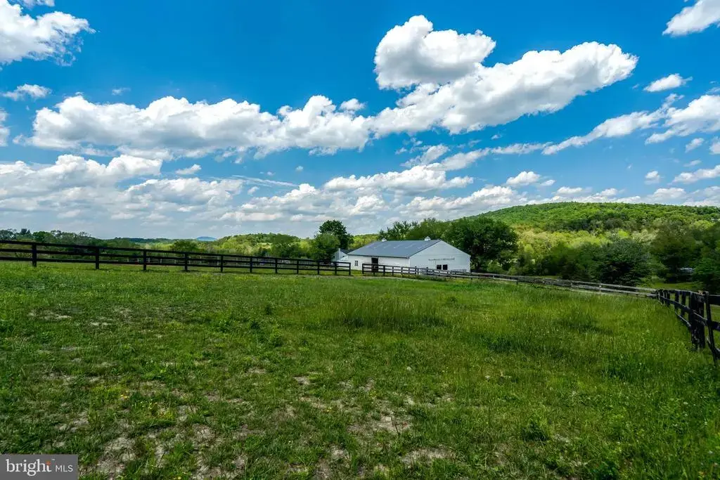 9253 Cliff Mills Rd #horse Facility, WARRENTON