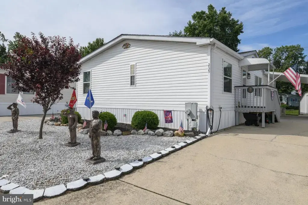 235 Tony Cir, MANTUA
