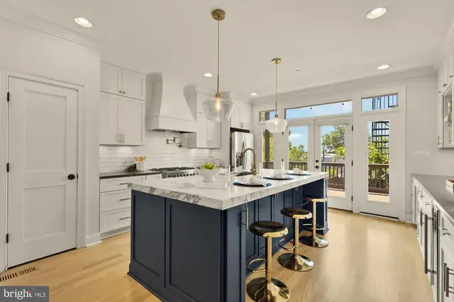 1247 Oates St Ne #a, Washington