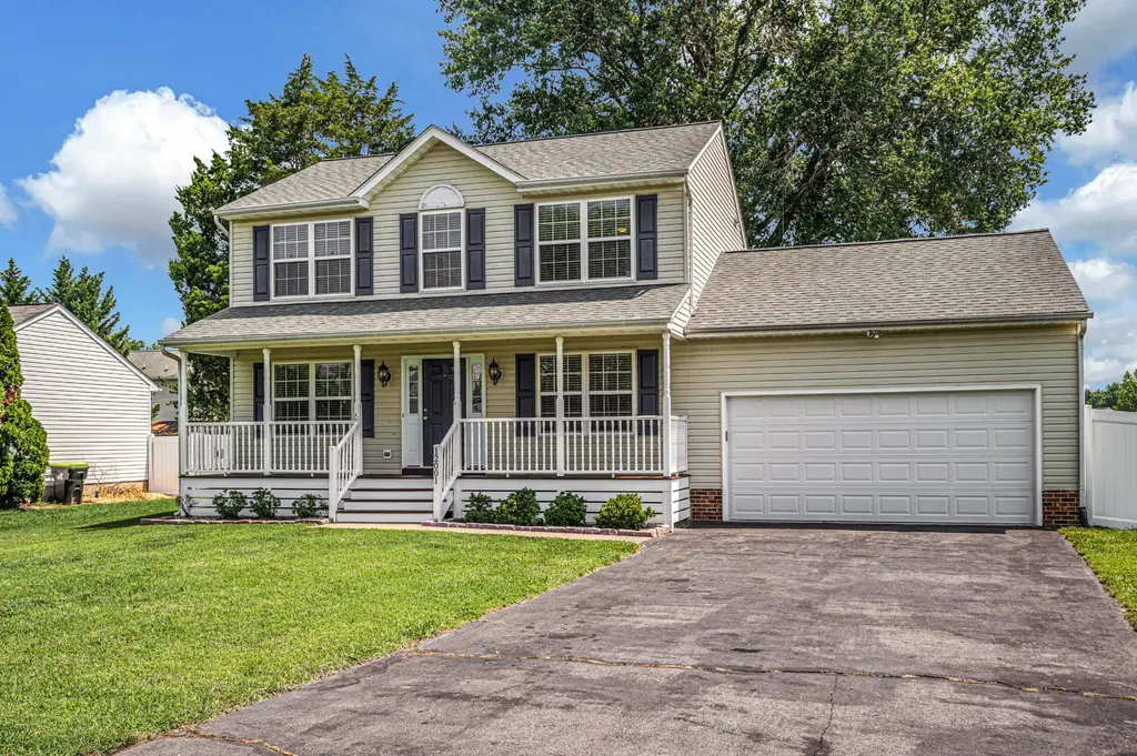 12001 Setter Dr, FREDERICKSBURG