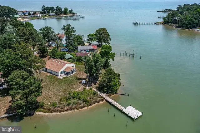 96 Potomac Shore Dr, Heathsville