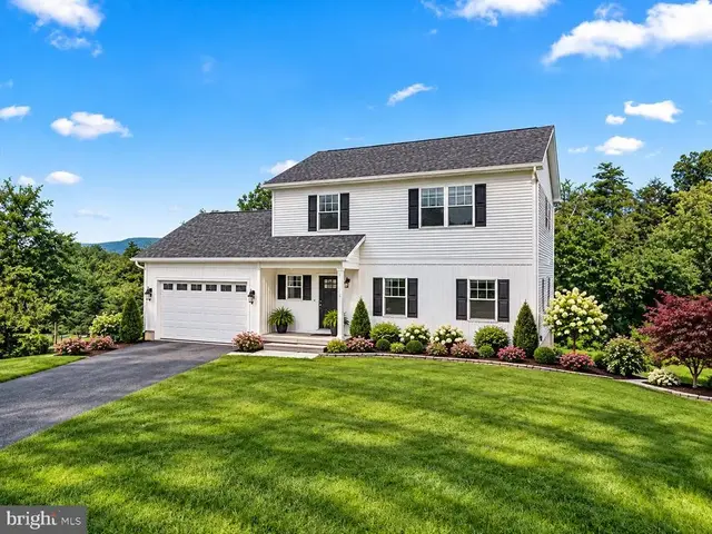 114 Meadow Way, Winchester