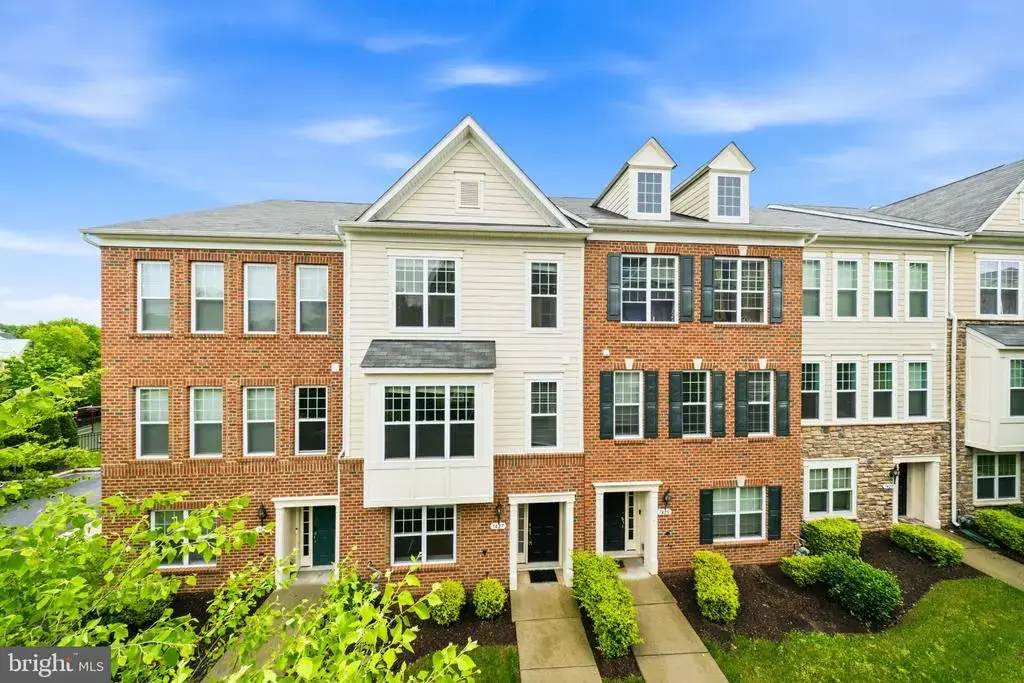 7427 Wood Meadow Way, LANHAM