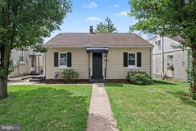 1232 Elm St, York