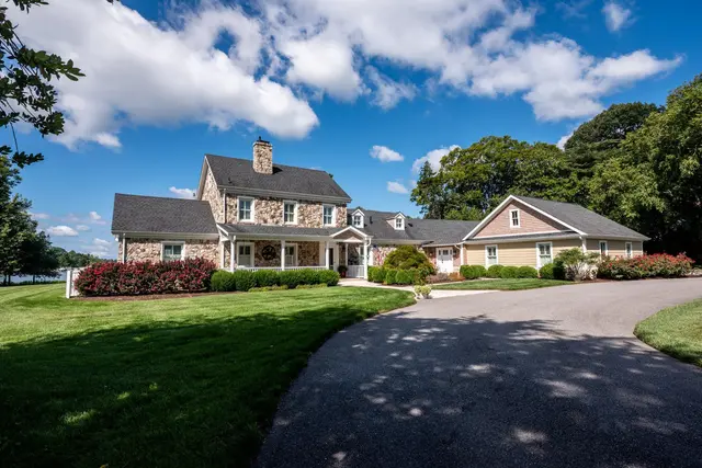 27625 Parkway Rd, Easton