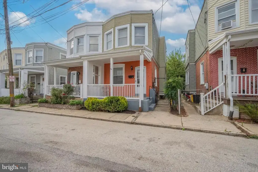 32 S Cricket Ter, ARDMORE