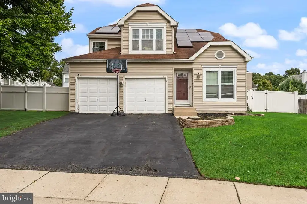 2 Mystic Way, BURLINGTON