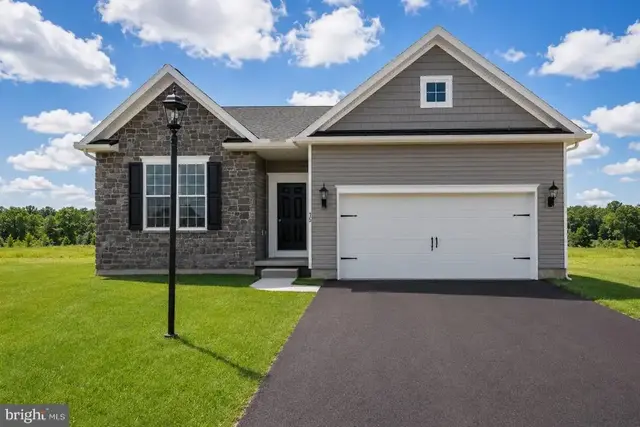 13 Tanager Ct #c16, Gettysburg