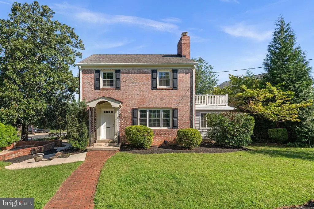 5711 Wyngate Dr, BETHESDA