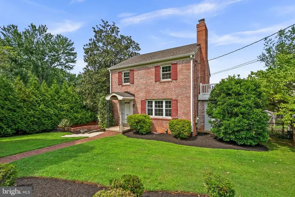 5711 Wyngate Dr, BETHESDA