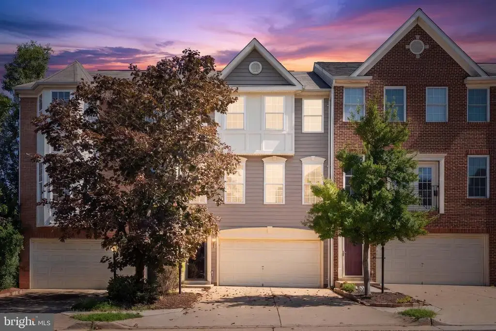 8736 Phipps Farm Way, MANASSAS