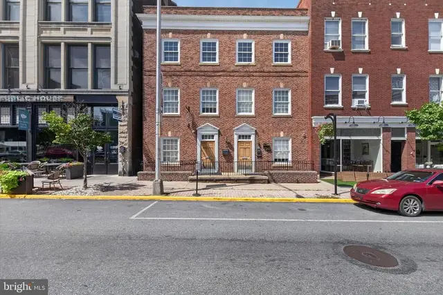 118 N George St, York