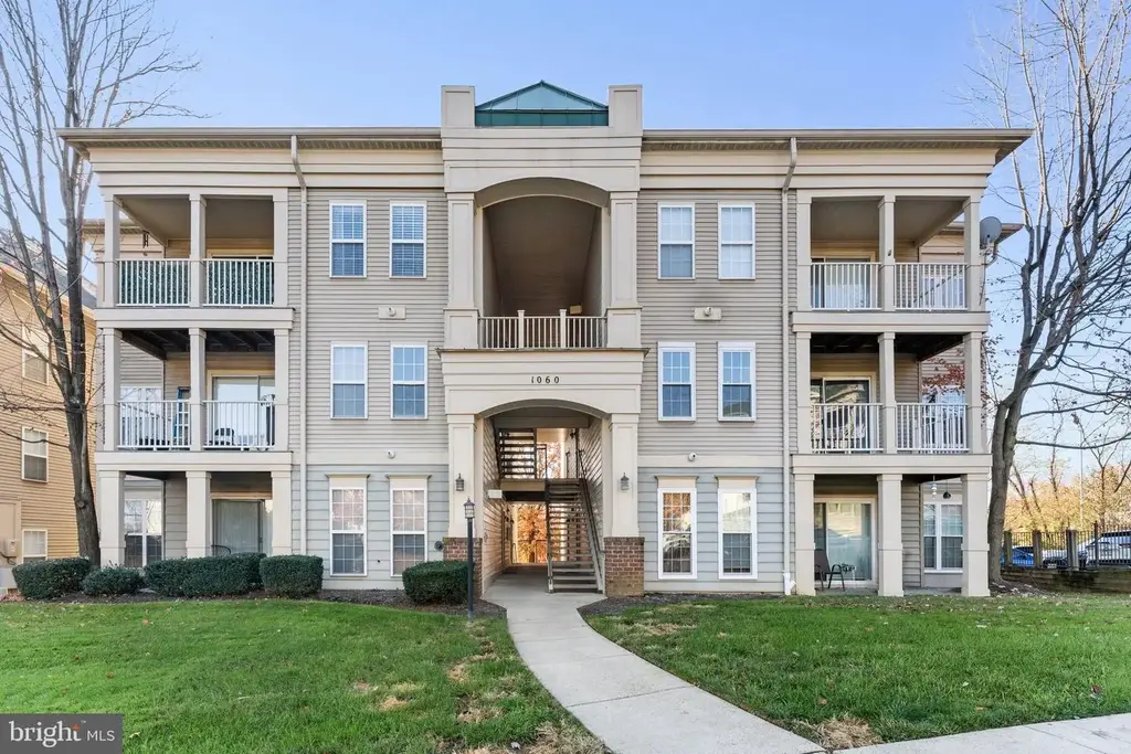 1060 Gardenview Loop #304, WOODBRIDGE