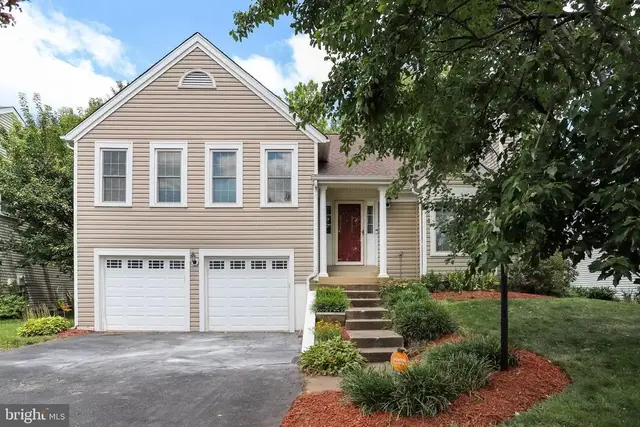 13716 Springhaven Dr, Chantilly