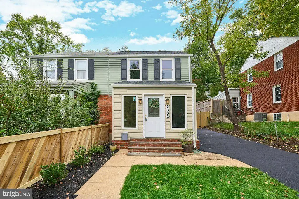 2802 Farmington Dr, ALEXANDRIA