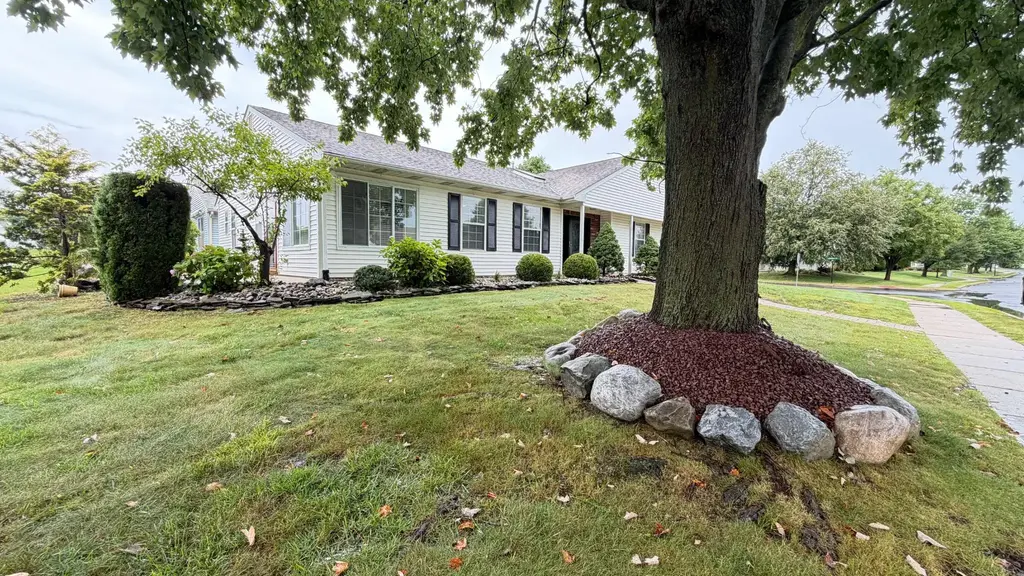 2 Windmill Ct, COLUMBUS