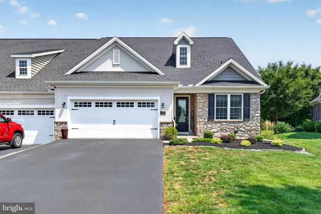 136 Sawgrass Dr, MILLERSVILLE