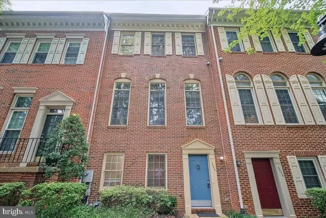 4668 W Braddock Rd, Alexandria