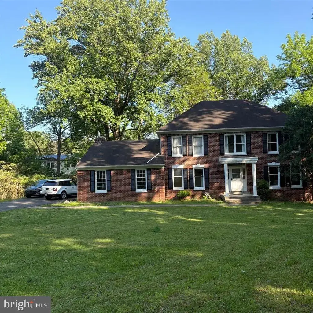 3502 Holly Rd, ANNANDALE