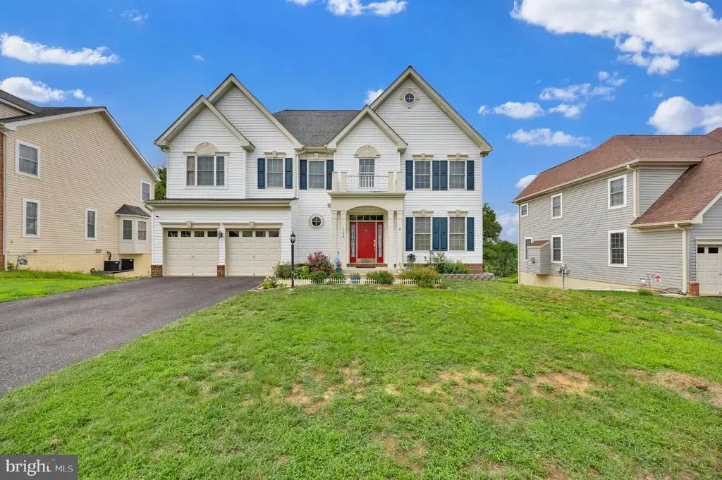 3379 Oakham Dr, TRIANGLE