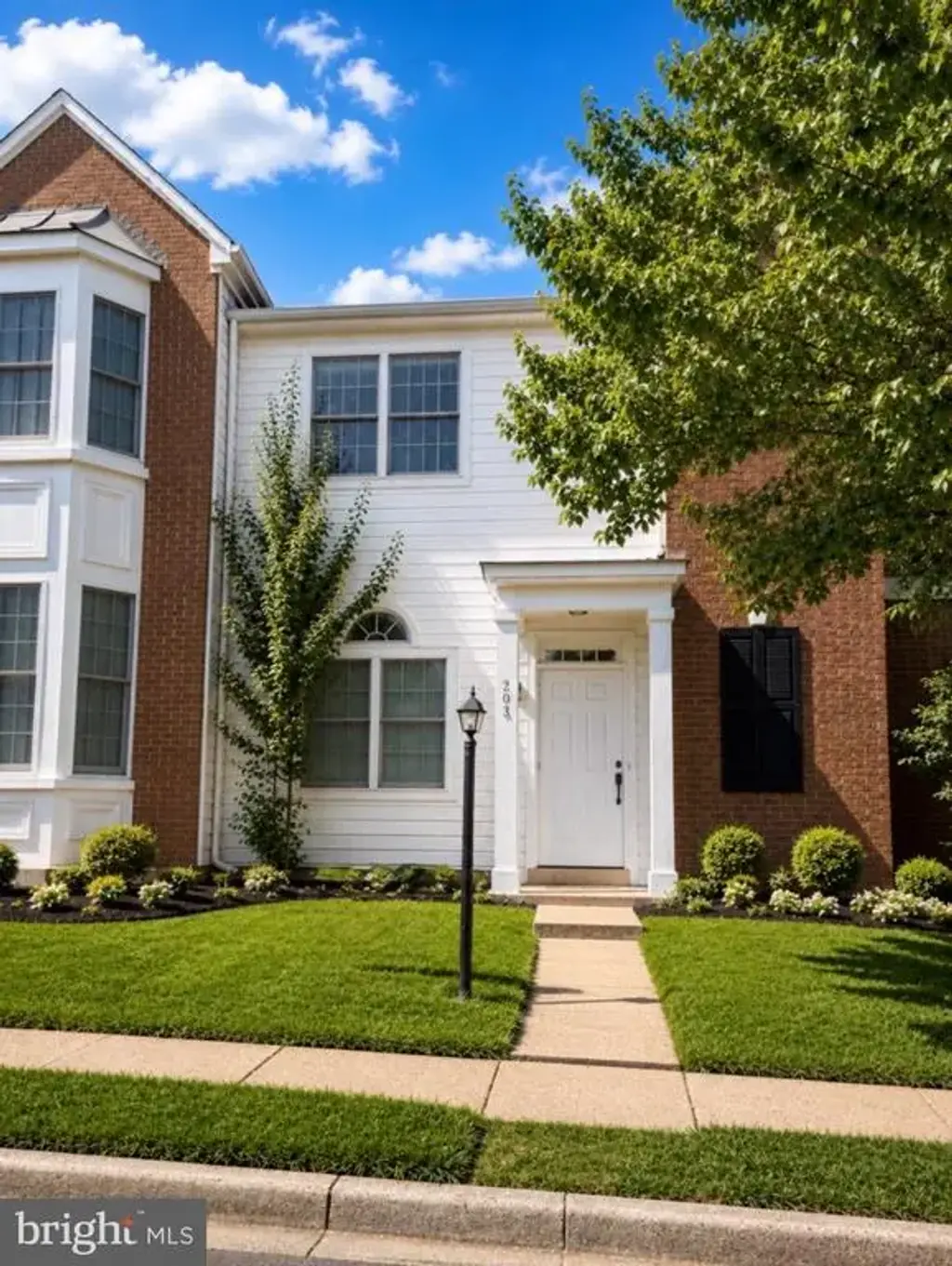 203 W Park Dr, STAFFORD