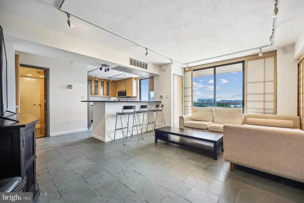 7420 Westlake Ter #1211, BETHESDA