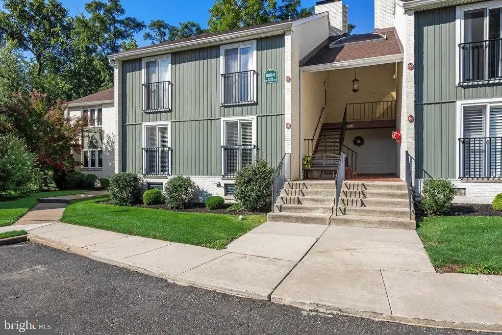 14 E Close, MOORESTOWN