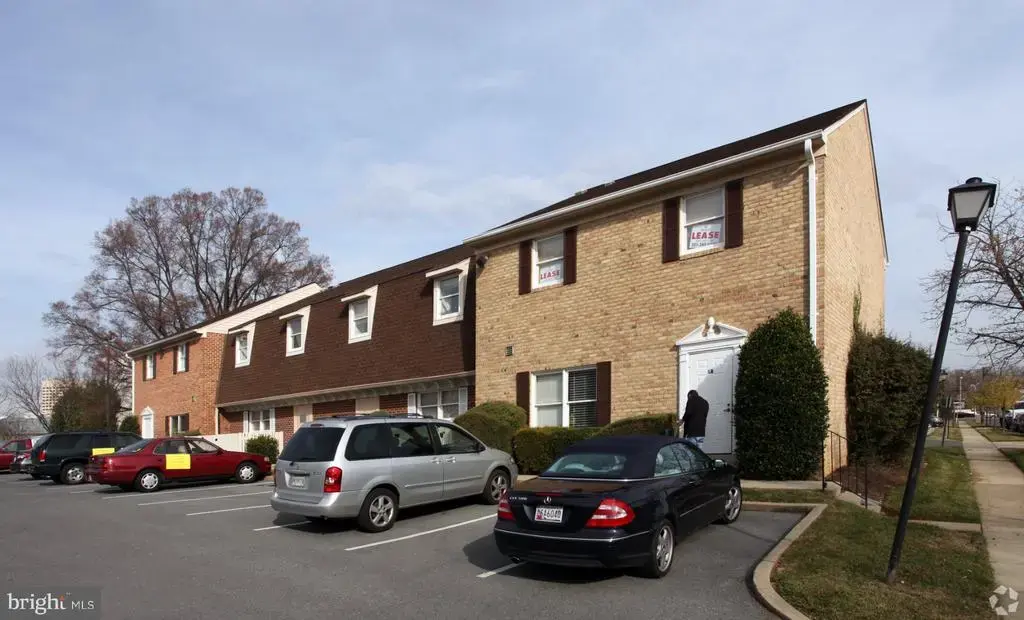 751 Rockville Pike, ROCKVILLE