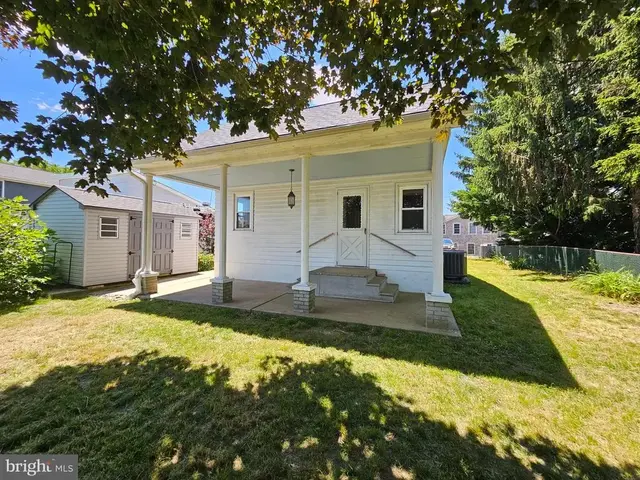 178 Kingston Park, Middle River