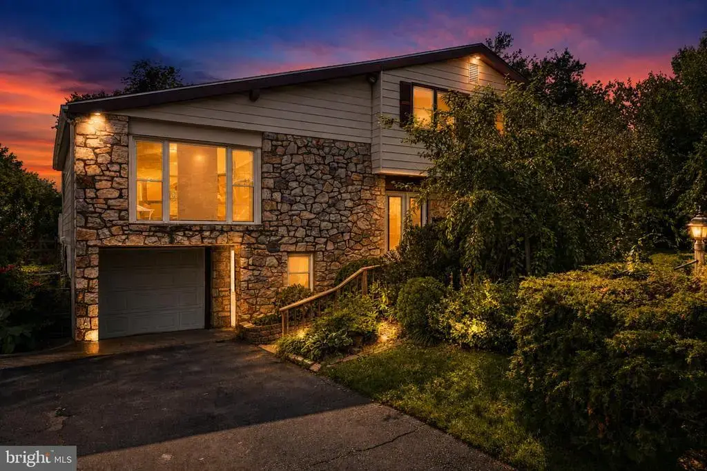 3036 Susquehanna Rd, ABINGTON