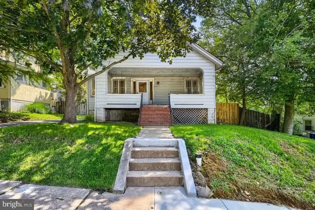 517 Elmwood Rd, Baltimore