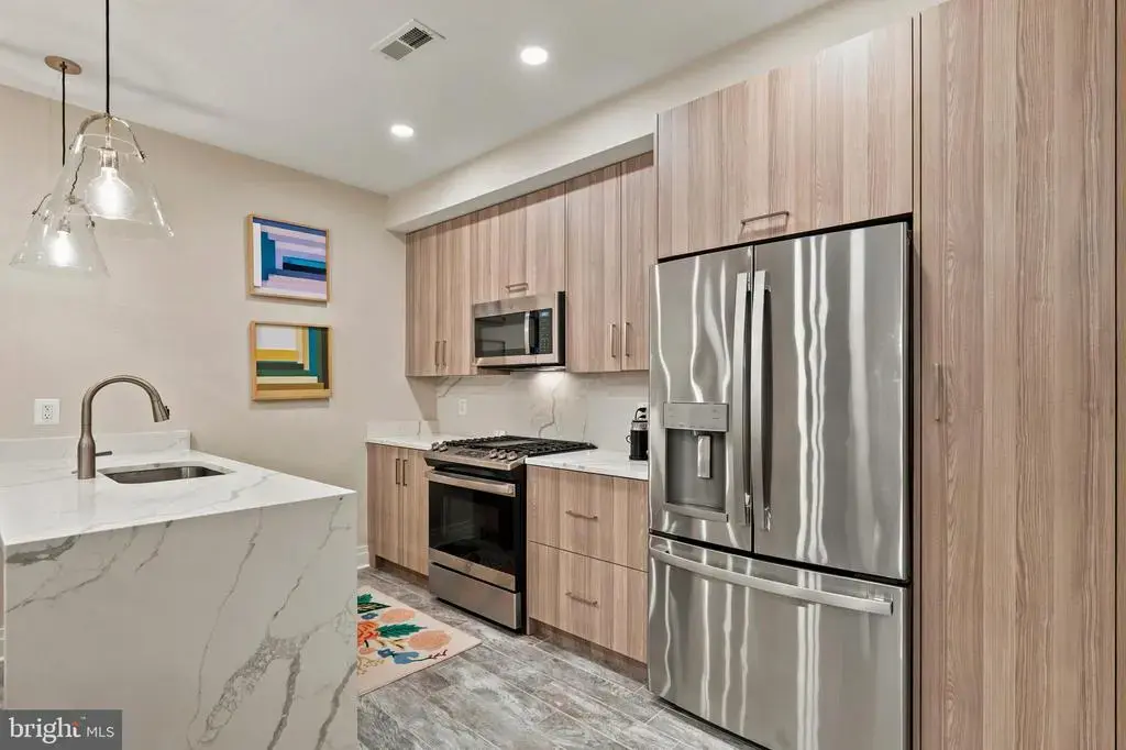 2618 University Pl Nw #2, WASHINGTON