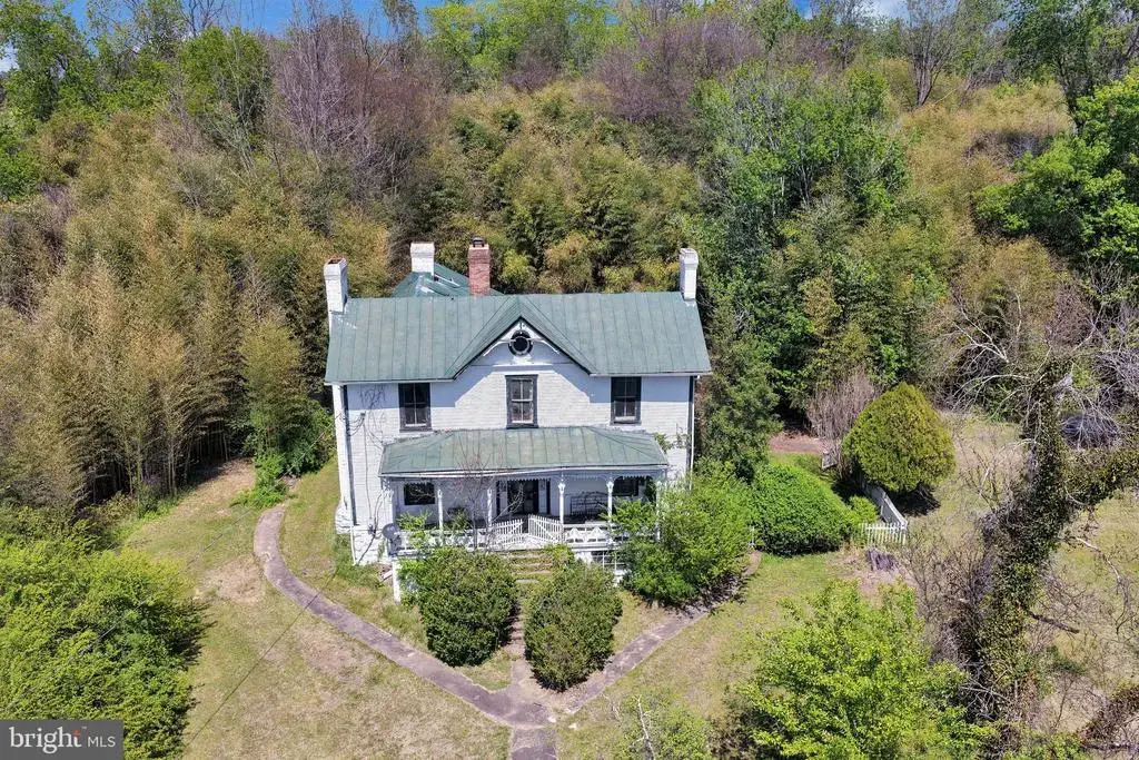 6547 Sperryville Pike, BOSTON