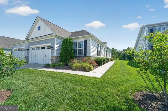 902 Moorings Cir #10, Stevensville