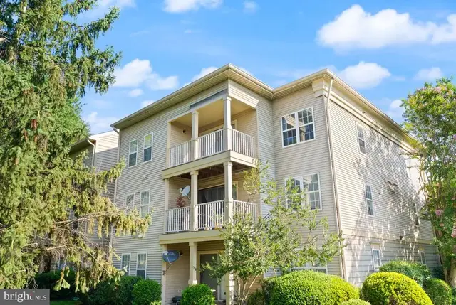 1025 Gardenview Loop #302, Woodbridge