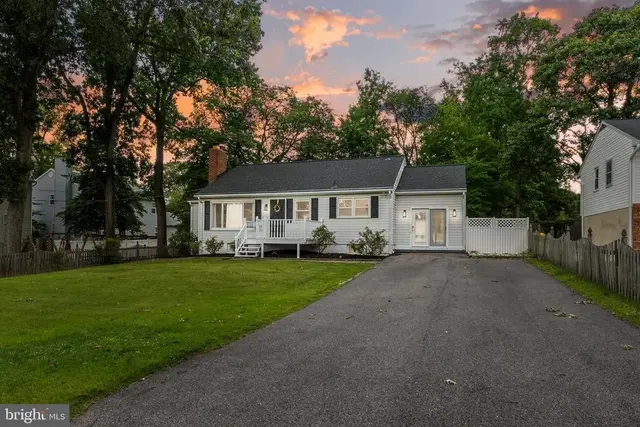 866 Chestnut Tree Dr, Annapolis