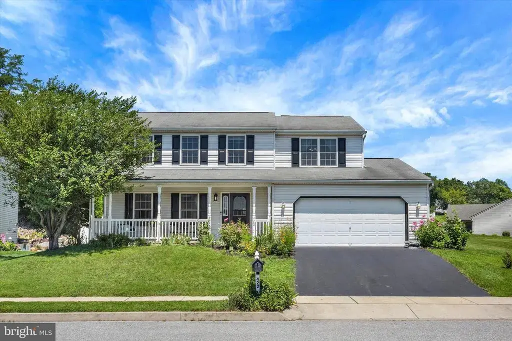 422 Overland Way, NEW CUMBERLAND