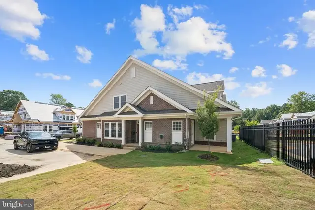 1260 Treviso Bay, Williamsburg
